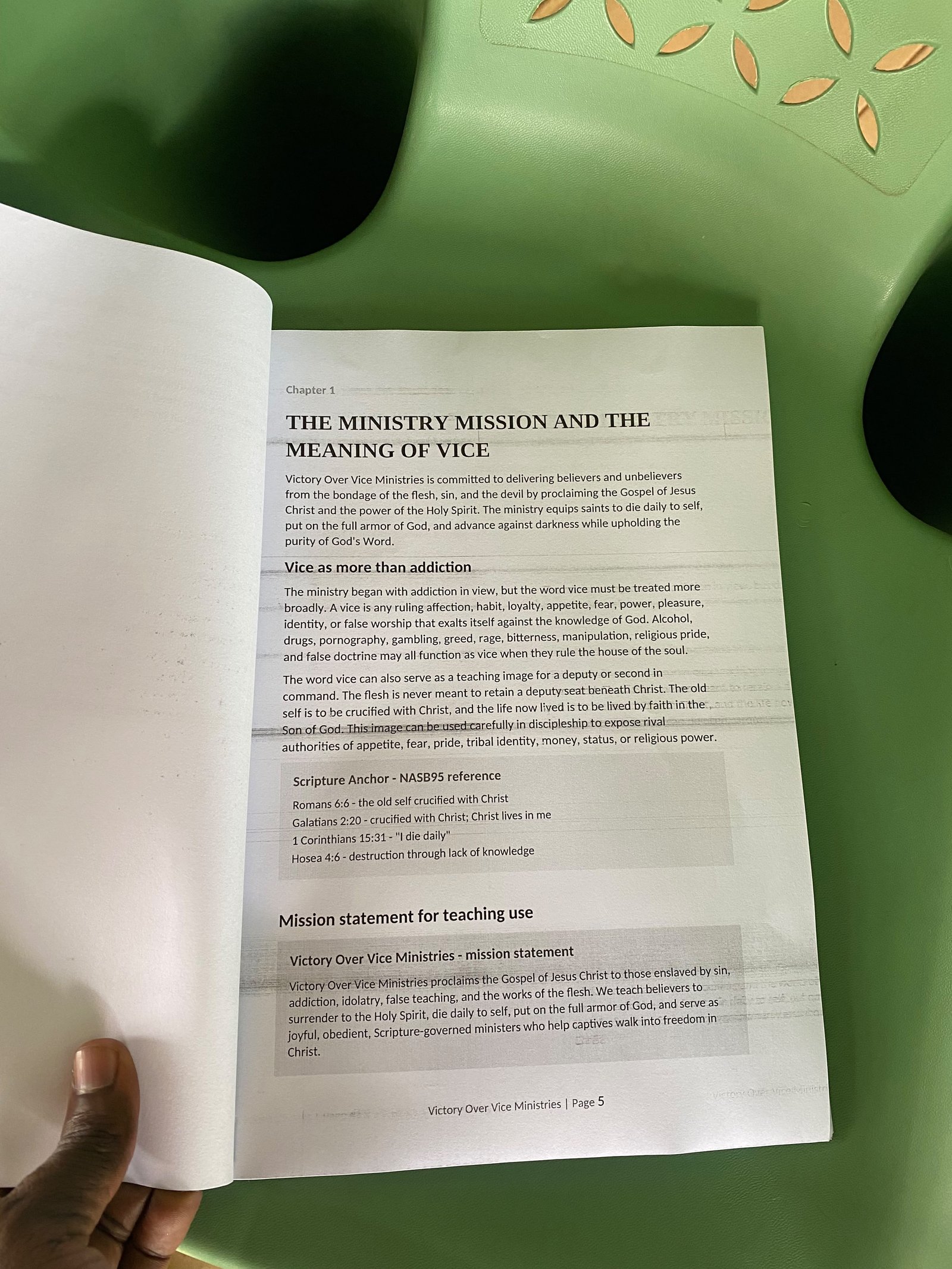 An interior page of the printed English study book, headed “The Ministry Mission and the Meaning of Vice.”